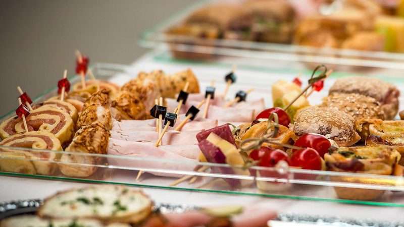 catering pracowniczy, jedzenie dla pracowników
