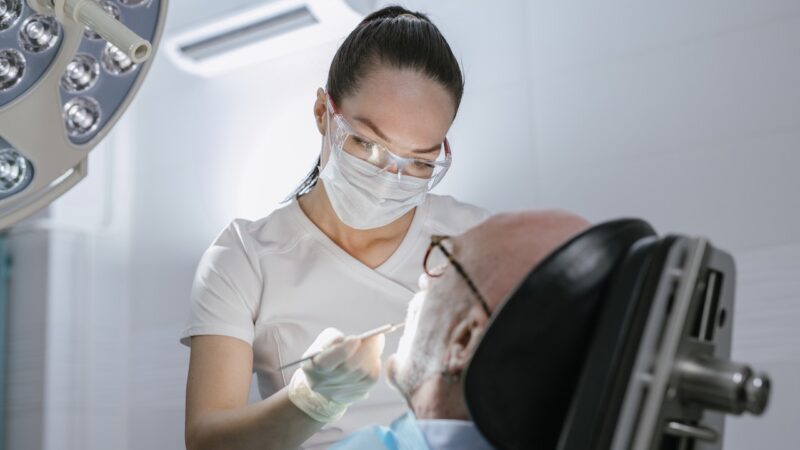 implanty zębów bydgoszcz