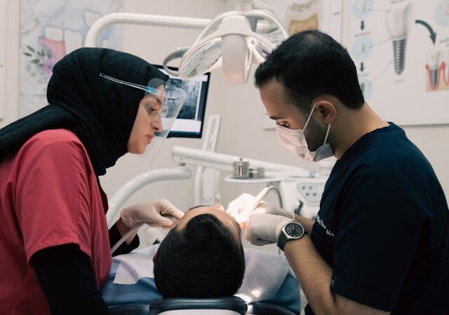 jak dbać o zęby z próchnicą