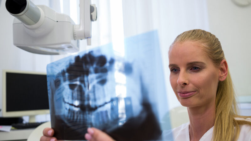 RTG zębów – czy można robić kilka zdjęć w krótkim czasie?