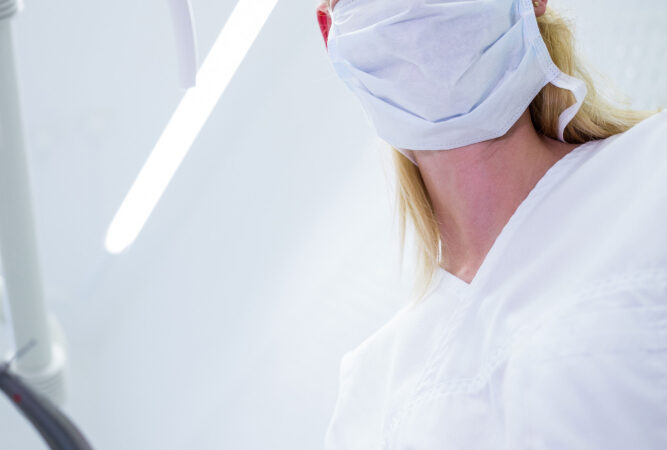 Czym są ruchome protezy zębowe?