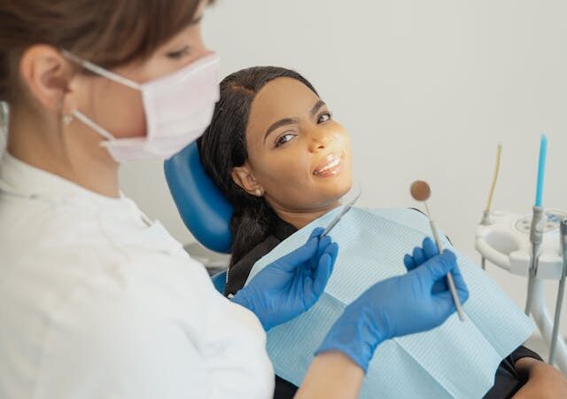 Czy korona porcelanowa może się złamać?